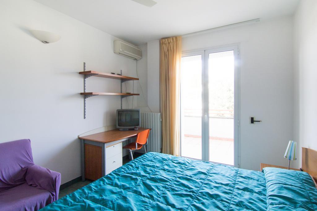 Aparthotel I Giardini Di Atena à Merine Chambre photo